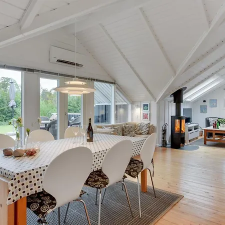 Sella - 500m From The Sea By Interhome